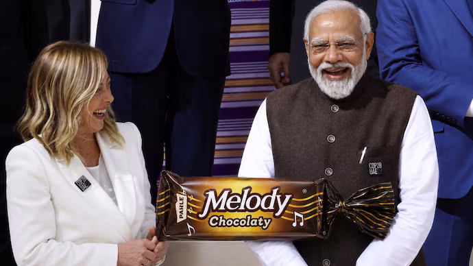 സ്റ്റോക്ക് മാർക്കറ്റിലെ ആട്ടിൻപറ്റങ്ങളും (𝐇𝐞𝐫𝐝 𝐌𝐞𝐧𝐭𝐚𝐥𝐢𝐭𝐲) ഒരു ചോക്ലേറ്റ് സർക്യൂട്ടും!