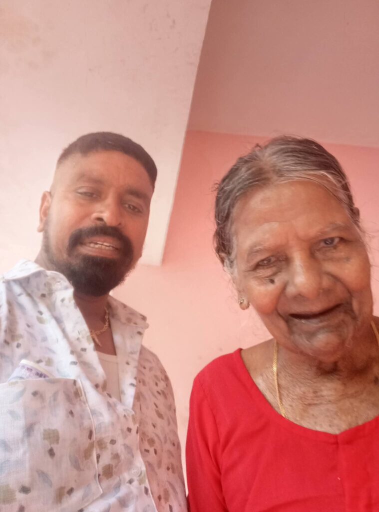 മാധവി അമ്മ